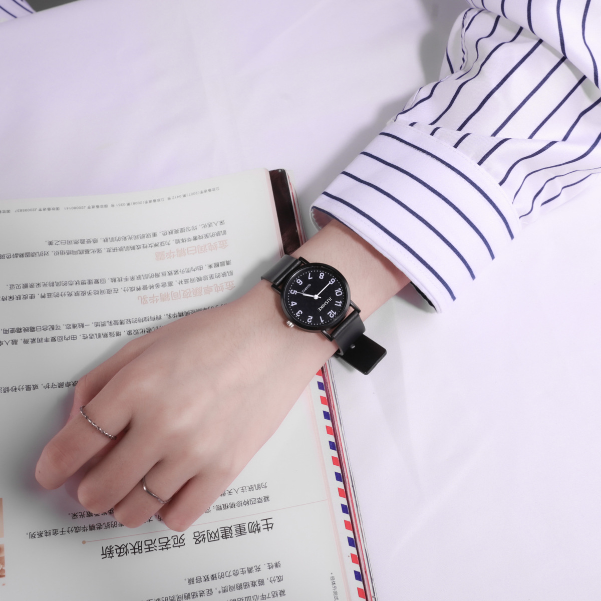 YIKAZE Women's Wristwatch Simp - Luxury Watch White 评论和价格